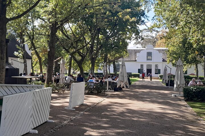 Full Day Stellenbosch, Franshoek &Paarl Wine Tasting Private Tour Full Day Stellenbosch, Franshoek &Paarl Wine Tasting Private Tour
