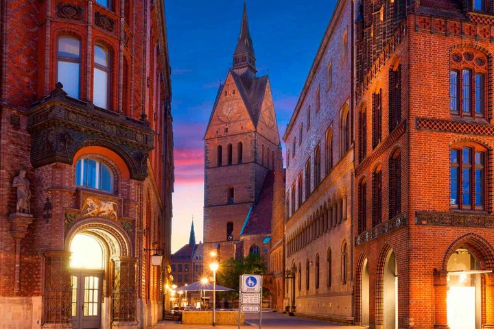 TOP Hannover : Private Guided Tour with your mobile