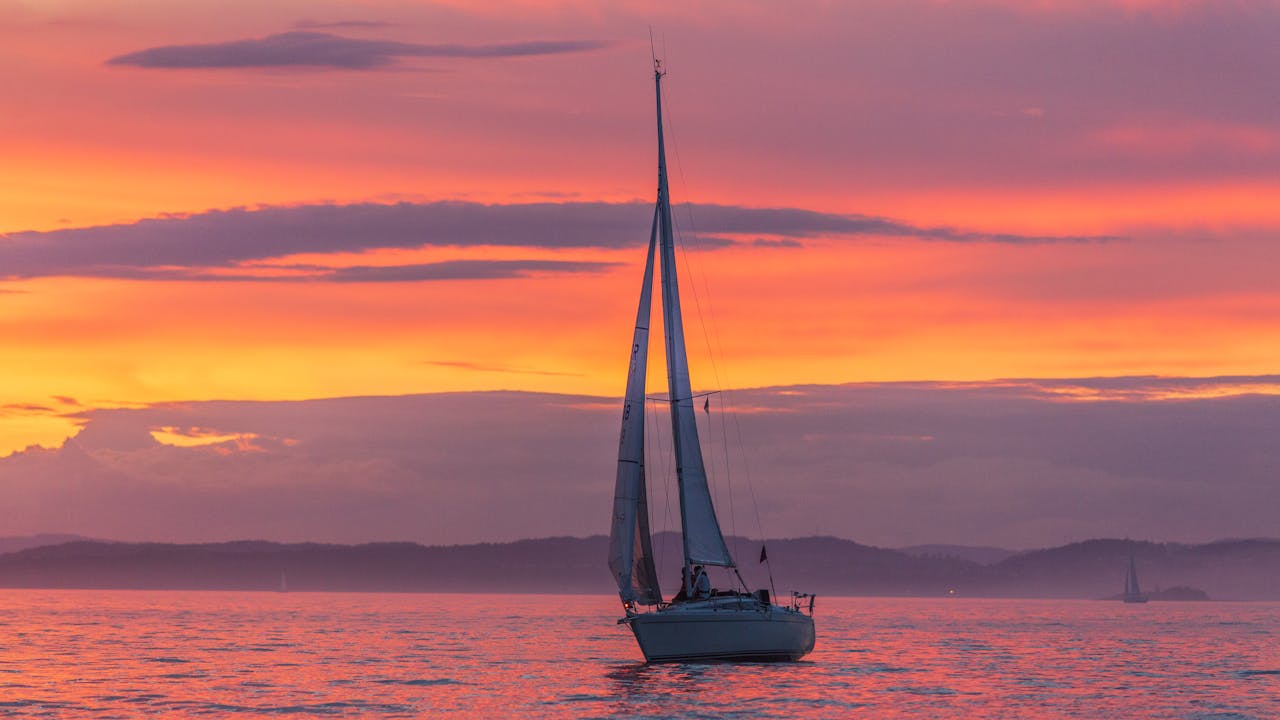 Rethymno: Luxury Sunset Cruise with Dinner and Drinks