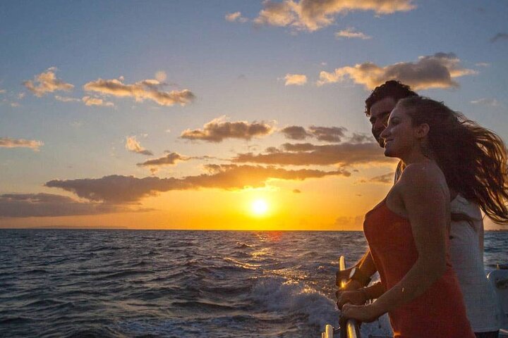 Alanya Sunset Boat Trip with Hotel Transfer Dinner and Foam Party