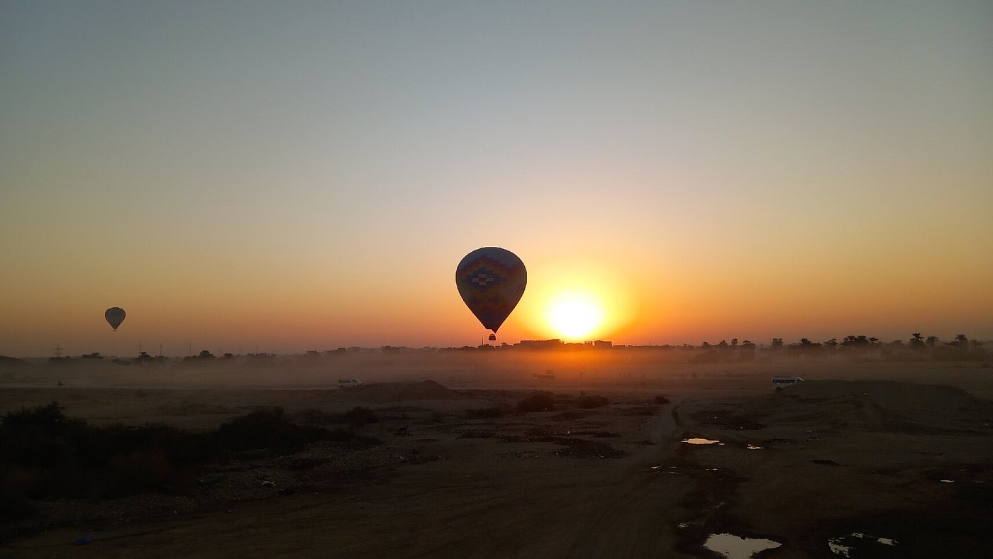 Hot Air Balloon Adventure in Luxor, Sunrise Flight over Ancient Thebes.