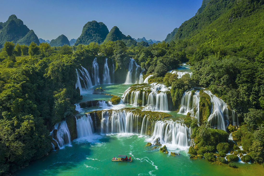 Adventure to Ban Gioc Waterfall – Ba Be Lake 3 days 2 nights