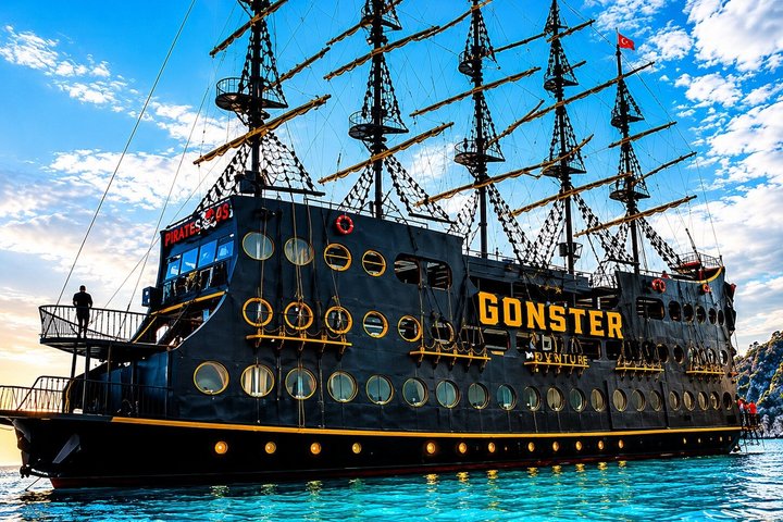 Antalya GONSTER Deluxe Pirate Boat Trip Lunch, Drinks Transfer