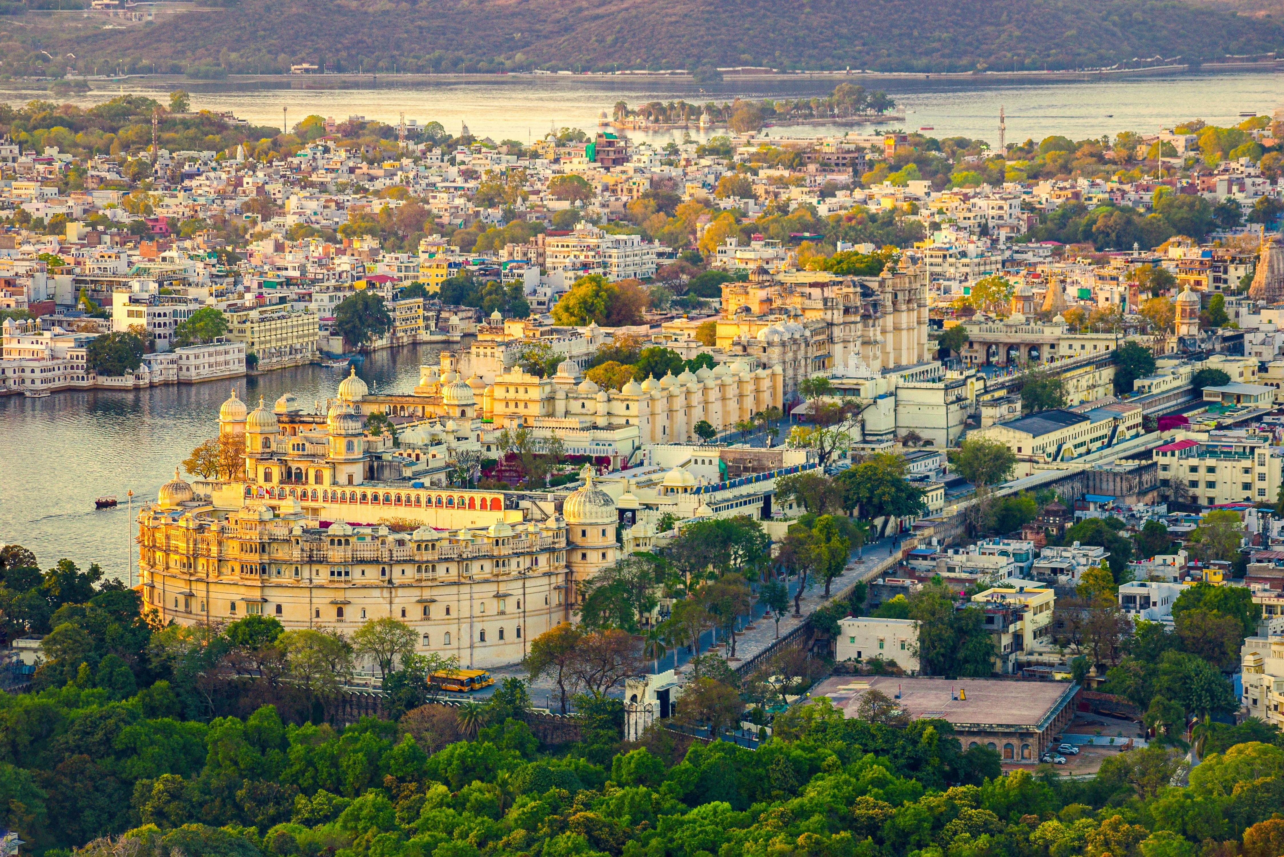 4-Day Private Udaipur & Kumbhalgarh Tour