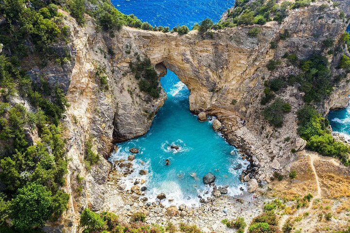 Ancient Ruins and Secret Caves Tour from Alanya-Syedra to Cragum