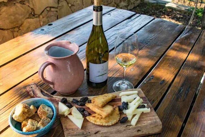 Wheelchair Accessible Private Wine & Cheese Tasting Tour
