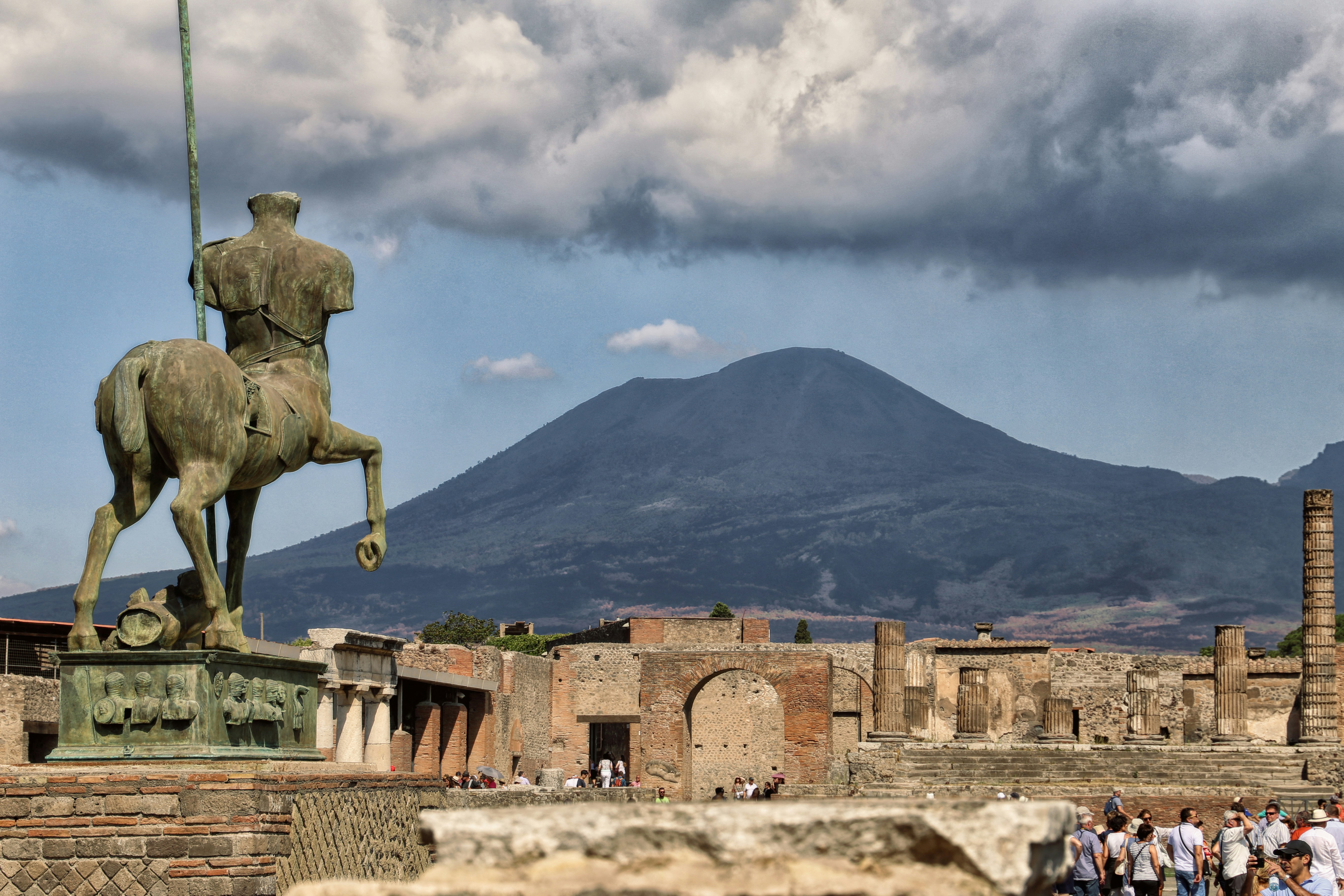 Exclusive Private Pompeii and Naples Tour from Rome