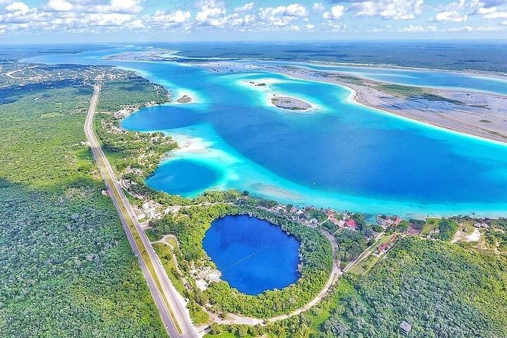 Tour to Bacalar 7 Colors Laggon Lunch and Breakfast included