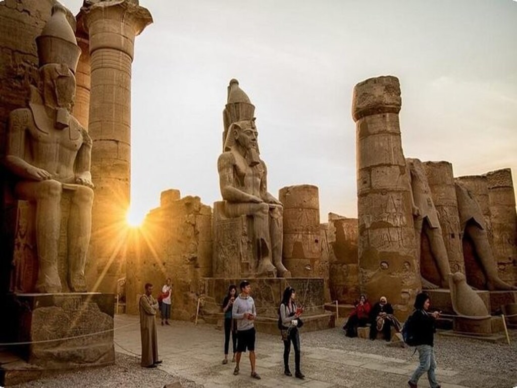 Day Tour to East Bank of Luxor