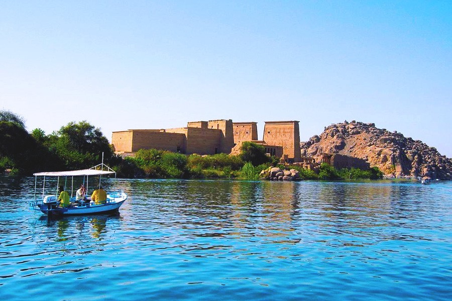 Top Attractions of-Cairo with a Nile Sailboat ,the most famous skyline in Cairo and the royal mummy room