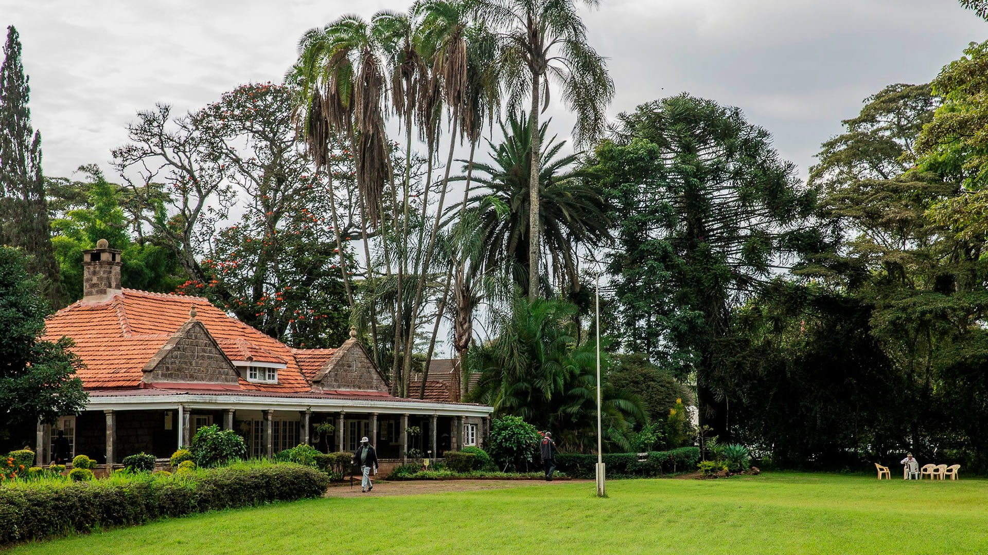 Karen Blixen Museum, Beads craft and Giraffe Day tour