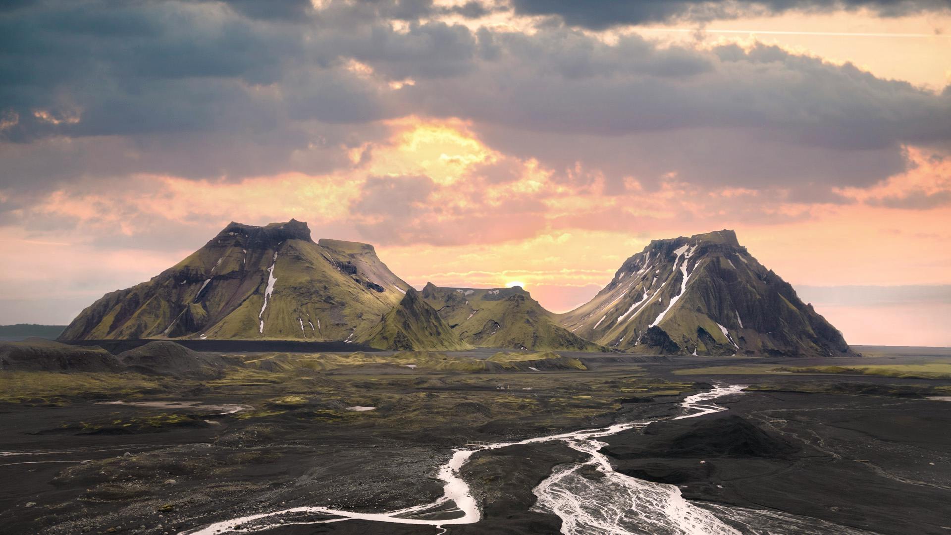 Private South Coast and Super Jeep to Katla Ice Cave from Reykjavík
